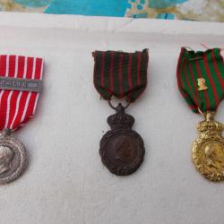 lot de 3 médailles militaires avec leur rubans,état comme neuf!!RARE