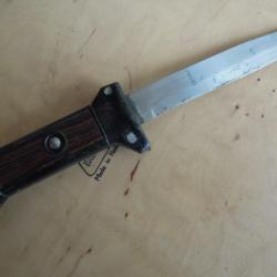 ERN Solingen. Dague de chasse avec lame reglable en longeur  .Vintage German folding hunting dagger.
