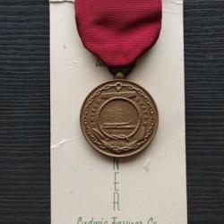 médaille " good conduct" US WW2 sur son support d'origine