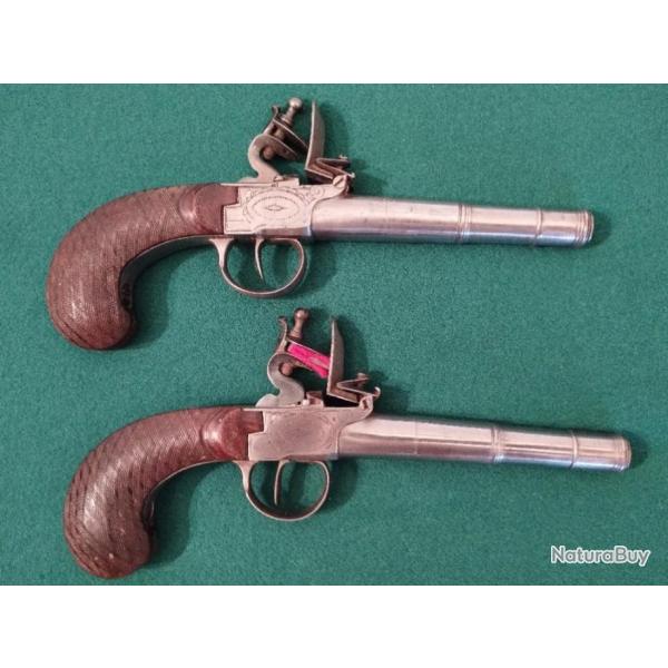 Paire de Pistolets  de silex  La Ecossaise fin du XVIII sicle ,Type Box lock
