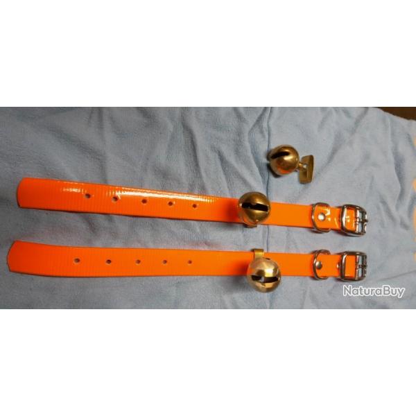 Collier PVC petit chien orange fluo +grelot