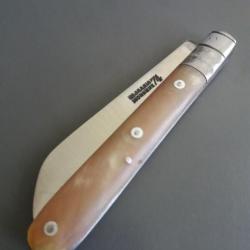ANCIEN COUTEAU, GOUTTIÈRE, 74 ST JOANIS MONDIERE, THIERS, XXème, manche CORNE, très bon état.