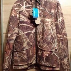 Veste de chasse softshell pour la chasse aux canards. Motifs roseaux, coupe vent et respirante....