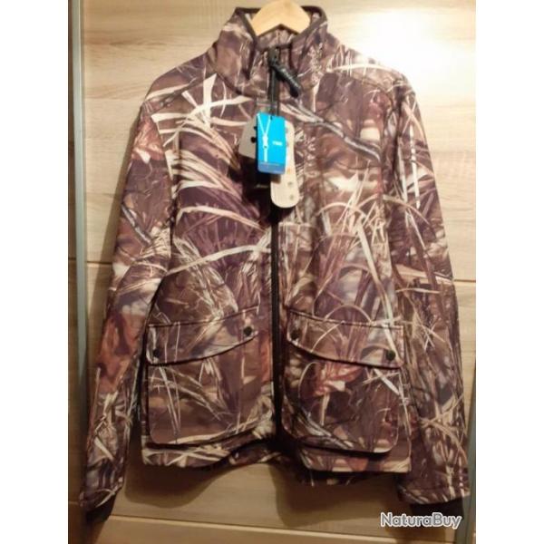 Veste de chasse softshell pour la chasse aux canards. Motifs roseaux, coupe vent et respirante....