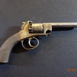 Peu courant revolver WEBLEY & SONS LONDON vers 1860 WEBLEY BENTLEY