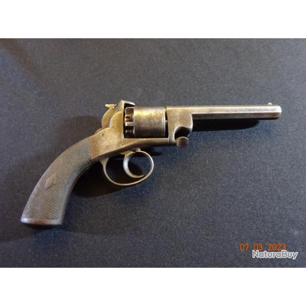 Peu courant revolver WEBLEY & SONS LONDON vers 1860 WEBLEY BENTLEY