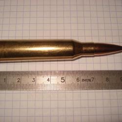 une cartouche de 338 lapua magnum de marque SAKO, ogive pointe creuse, pour collection