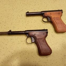 Lot de deux pistolets à air comprimé Diana Mle 2 à compléter.