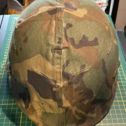 Casque US M1 WW2 avec camouflage et sous casque