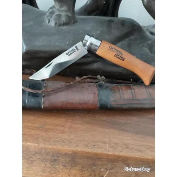 Couteau pliant Opinel n8 carbone