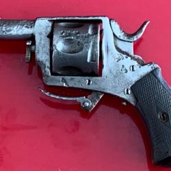 Revolver bulldog en 320 Liégeois  ELG à restaurer ou pour pièces