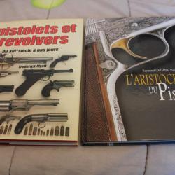 Lot 2 livres pistolets et revolvers pour collectionneur