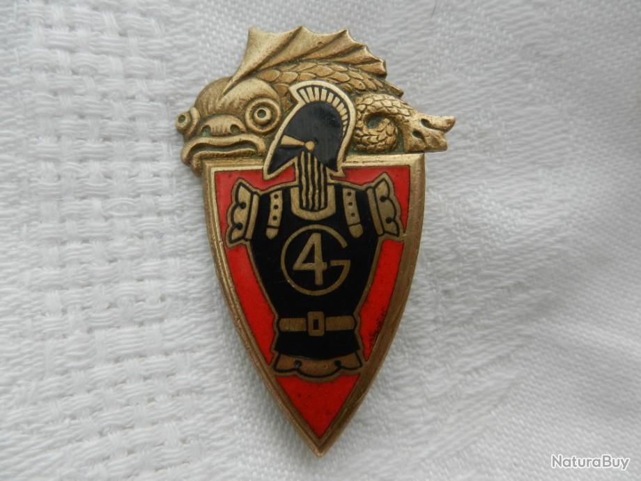 Insigne Militaire 33ème Régiment Du Génie, Fabrication Française, Occasion