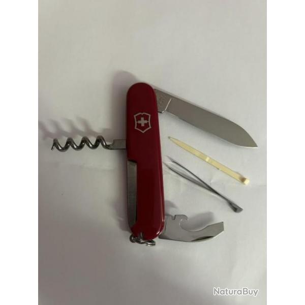 Couteaux Victorinox Waiter Red 9 fonctions