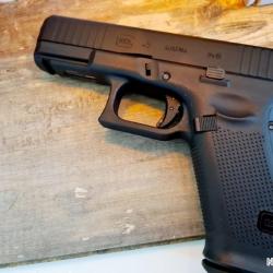 PREORDER Glock 45 GEN5 GBB UMAREX VFC PACK COMPLET SIGHT PHOSPHORESCENT BY PAPiLL0N N0iR Armament