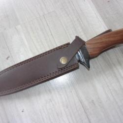 dague de chasse avec fourreau