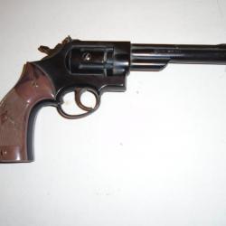 REVOLVER  C02 US