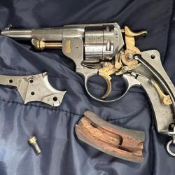 SUPERB Chamelot Delvigne Revolver 1873 avec acssessoire dans très beaux coffret NAPOLEON 3 Col privé