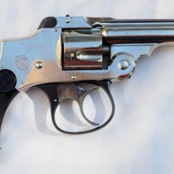 NON NEGOCIABLE - magnifique Revolver Smith & Wesson Calibre 32 Safety Hammerless - Catégorie D