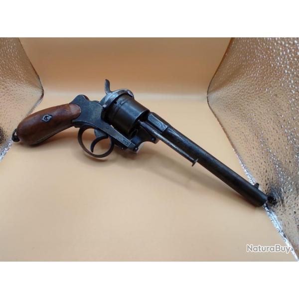 Long revolver à broche système Lefaucheux, six coups, calibre 12 mm