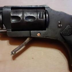 Revolver hamerless/ velodog calibre 6.35