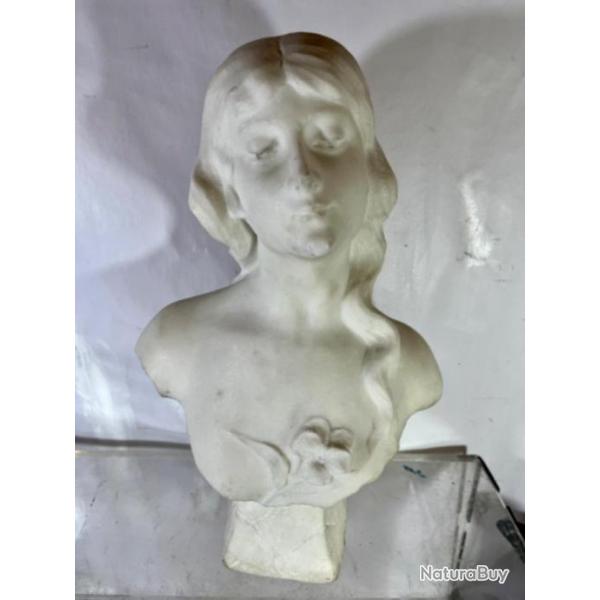 G.Verona buste de jeune femme en marbre de carrare sculpture taille directe