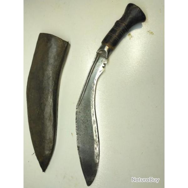 Ancien couteau de chasse ethnique-Kukri- Npal