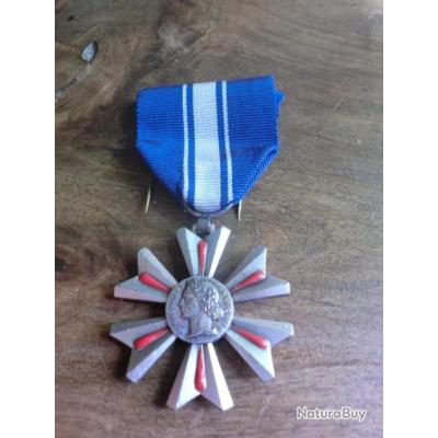 Belgique - MEDAILLE DE DECORATION CIVIQUE (MERITE) POMPIERS, BELGIQUE