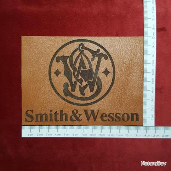 Etiquette en cuir pour coffret Smith & Wesson
