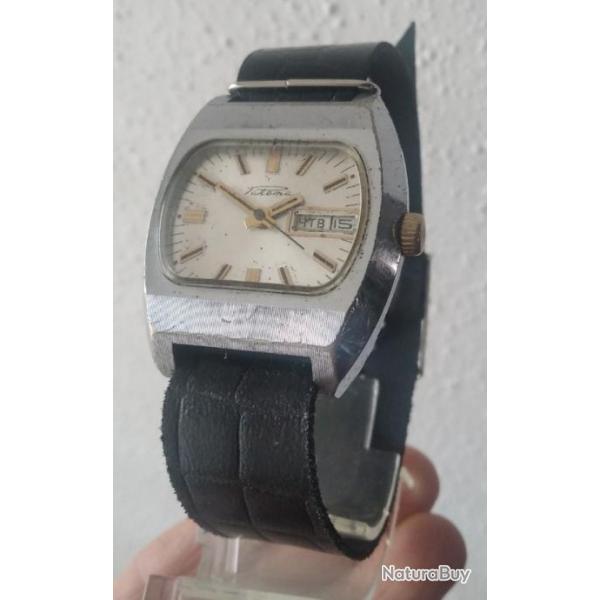 RAKETA "TELEVIZOR" MONTRE MCANIQUE ANCIENNE CALIBRE 2628.H MADE IN URSS 1970