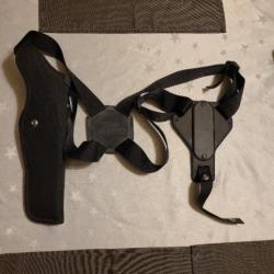 Holster sidekick de Uncle Mikes.Convient a tout type de revolver y pouces
