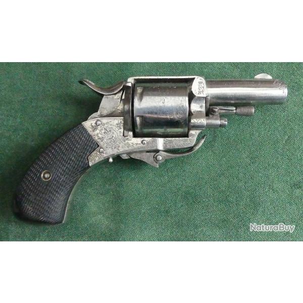 Trés beau revolver de type bulldog gravé en finition dite de luxe cal 320 PC signé J.B Lory