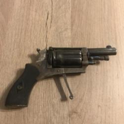 Pistolet revolver VELODOG A CHIEN 6 mm long