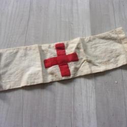 brassard   croix rouge 28 x 8  cm  ( période Indochine )