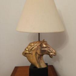 Lampe tête de cheval bronze doré dans le goût de la maison Charles des années 1970s