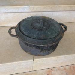 Gamelle chaudron en fonte - militaria