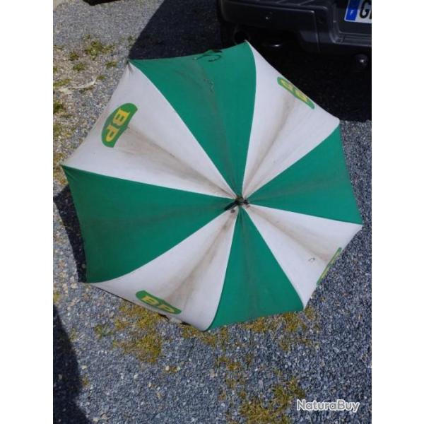 Ancien parapluie publicitaire BP