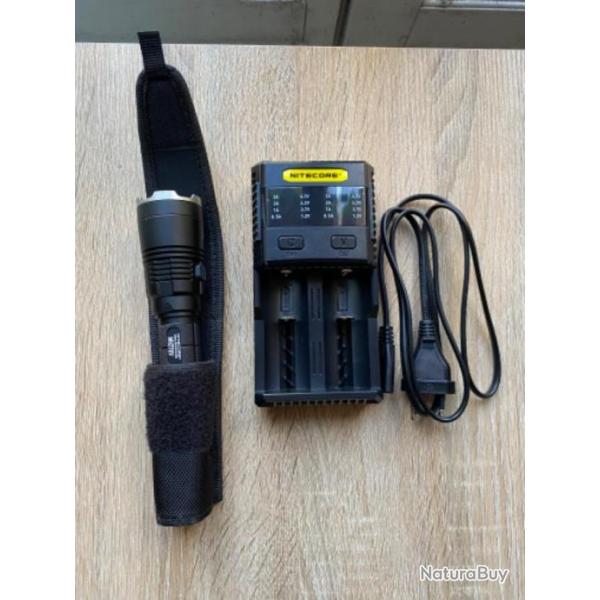 LOT - LAMPE NITECORE MH27UV + CHARGEUR DOUBLE ACCUE + TUIS
