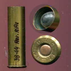 .38-44 Revolving Rifle - balle plomb interne à l'étui - marquage = U.M.C.  .38-44