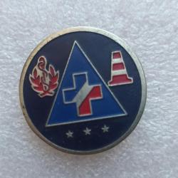PINS SAPEUR POMPIERS ANCIENS BNS REANIMATION ET SECOURS ROUTIER