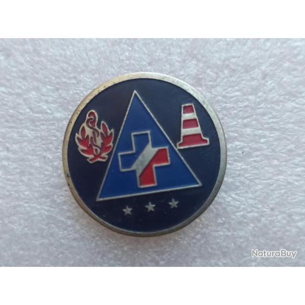 PINS SAPEUR POMPIERS ANCIENS BNS REANIMATION ET SECOURS ROUTIER