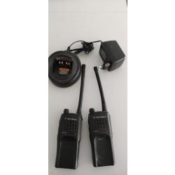 une paire de talkie walkie gp320 VHF .motorola+1 chargeur.