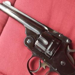 Exceptionnel Smith e Wesson Springfield . 3ieme model tardif. Cal 44 sw russian en s et DA.