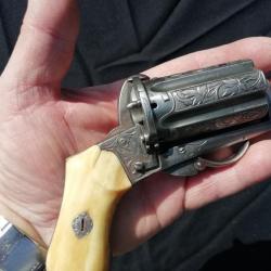 Peu courante poivrière Deprez en 9mm à broche