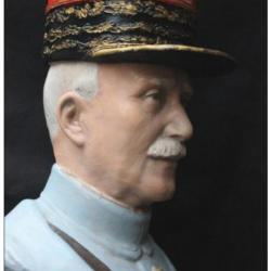 Buste du Maréchal Pétain vainqueur de Verdun avec képi