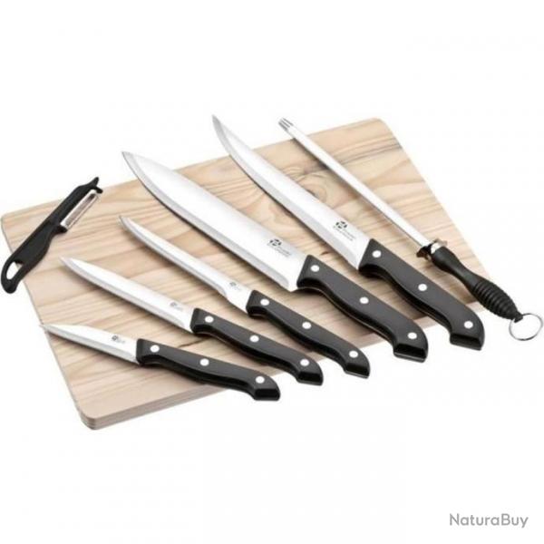 Planche en bois avec 5 couteaux de cuisine un fusil et un plucheur gris et noir