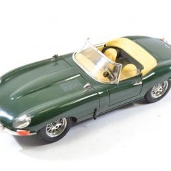 Voiture miniature Burago Jaguar type E 1961 cabriolet 1/18 1:18 JDU877