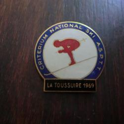 insigne ski email criterium national  A S P T T /  la toussuire 1969 / AUGIS LYON