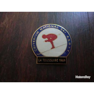 Ski badge, ESF Le Chamois de Bronze 1945 Augis-Lyon ski medal brooch