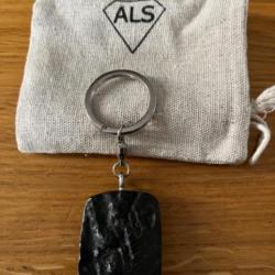 Vend porte clé en véritable corne de buffle avec douilles de 8x68s de chez ALS.